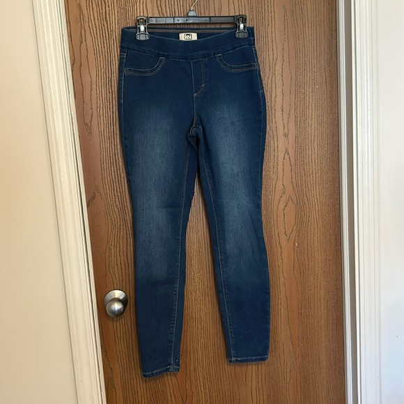 Women’s small lei skinny jeans - Picture 1 of 2